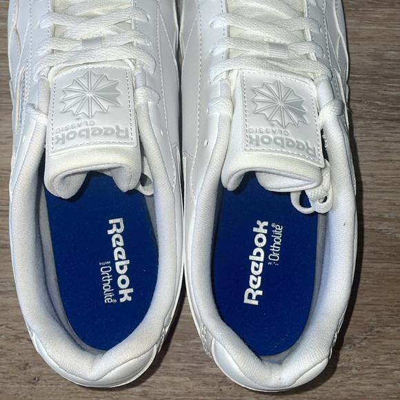 NWOT Men’s 10.5 Reebok Classic Harman Run S White Gum CM9203 Retro New - Picture 7 of 11